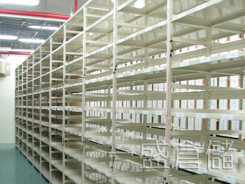 輕量型物料架