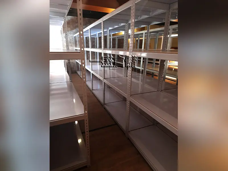 鞋業倉儲設備-JH免螺絲角鋼架